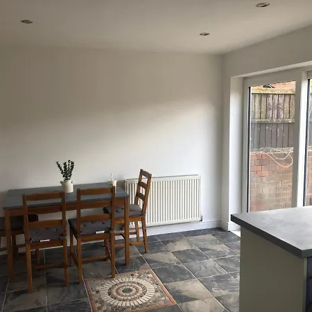 Well Presented 3 Bed House- 9 Guests - Great For Leisure Stays Or Contractors -Ng8 Postcode Nottingham Exterior photo